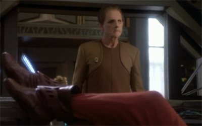 Kira's looking for a leg up...