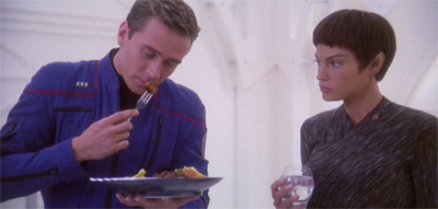 There is something (cat)fishy going on here...