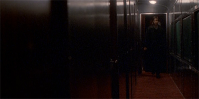 Mulder's investigation is derailed...