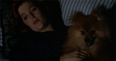 We call this "the Mulder pose"...