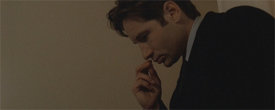 Mulder smells a mystery...