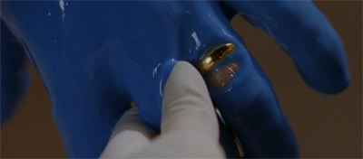 Running rings around the detectives...