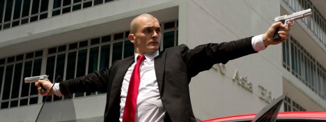 You know, that looks like a highly impractical way to hold those guns...