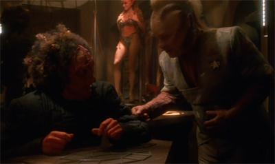 A puzzling alliance...