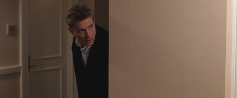 Jimmyin' the lock...