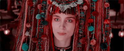 It all coms to a head(ress)...