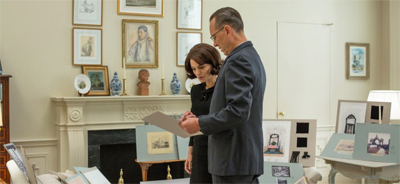 It's easy to take him for Richard E. Grant-ed.