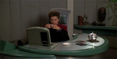 Lien on me, when you're not strong...